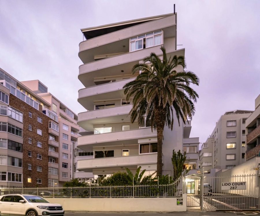 3 Bedroom Property for Sale in Sea Point Western Cape